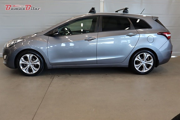 Hyundai i30 2 of 19