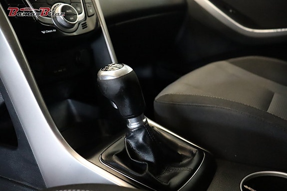 Hyundai i30 11 of 19