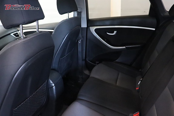 Hyundai i30 12 of 19