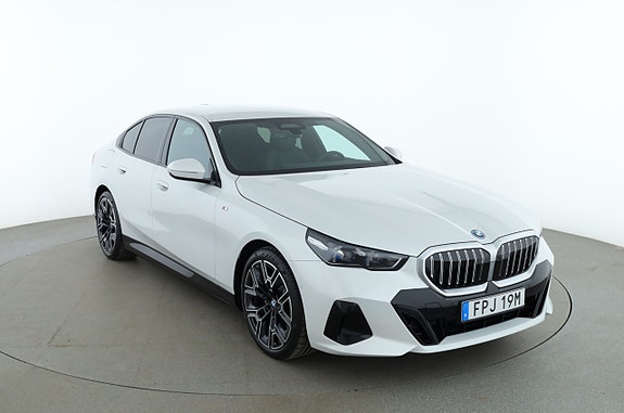 BMW 530e 7 of 30