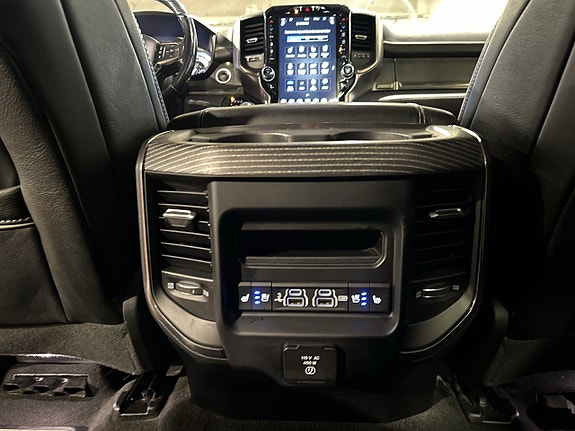Dodge RAM 1500 25 of 27