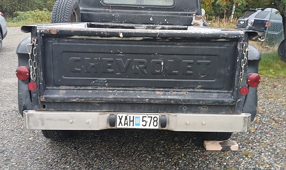 Chevrolet C20 2 of 14