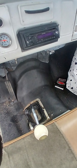 Chevrolet C20 8 of 14