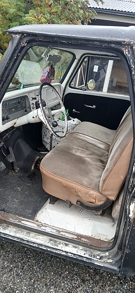 Chevrolet C20 6 of 14