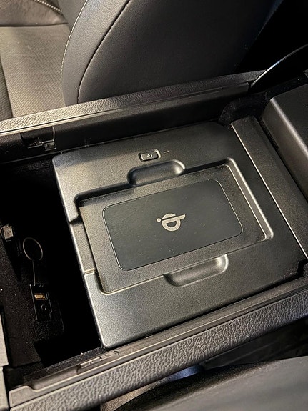 Lexus NX300h 25 of 30
