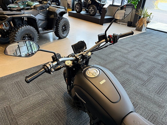 Ducati Scrambler Icon Dark *HÖSTDEAL* + Vinterförvaring 9 of 10