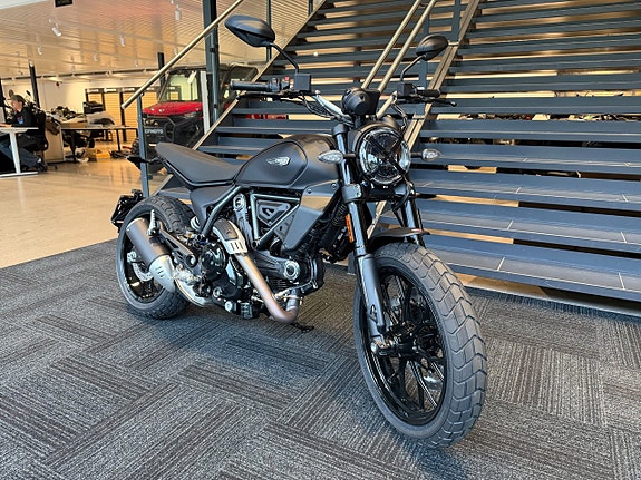 Ducati Scrambler Icon Dark *HÖSTDEAL* + Vinterförvaring 2 of 10