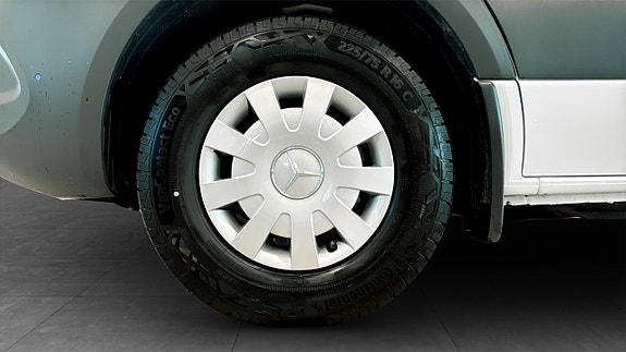 Mercedes-Benz Sprinter 208 9 of 12
