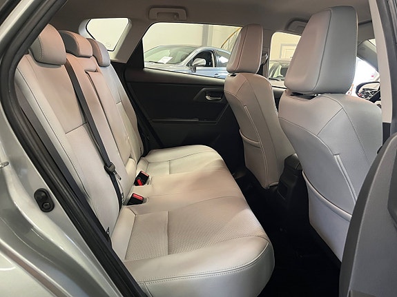 Toyota Auris 10 of 19
