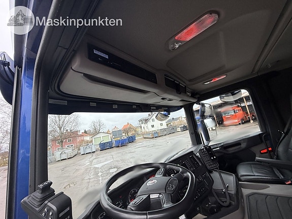 Scania G 460 lastväxlare med kran 14 of 27