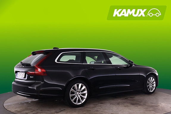 Volvo V90 2 of 25