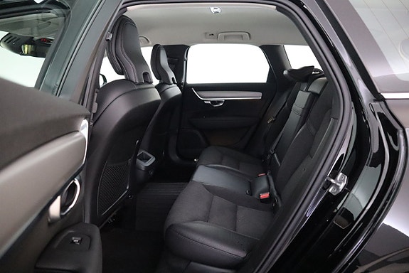 Volvo V90 13 of 25