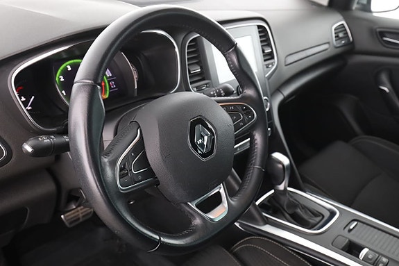 Renault Megane 12 of 30