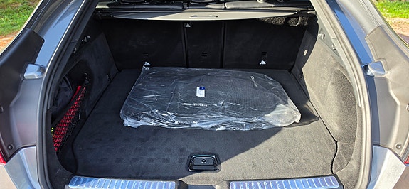 Mercedes-Benz GLC250 11 of 15