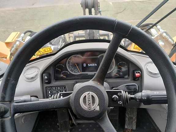 Volvo L 60 H 13 of 21