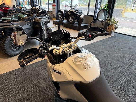 Ducati DesertX V2 *HÖSTDEAL* + Vinterförvaring 9 of 10