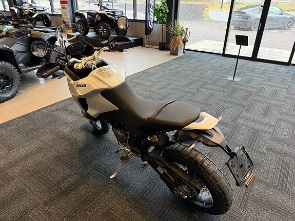Ducati DesertX V2 *HÖSTDEAL* + Vinterförvaring 10 of 10