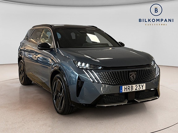 Peugeot e-5008 5 of 18