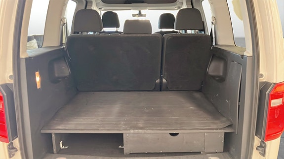 Volkswagen Caddy 12 of 12