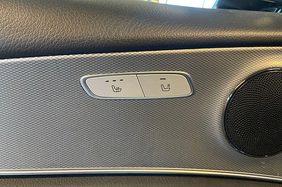 Mercedes-Benz E200 19 of 26