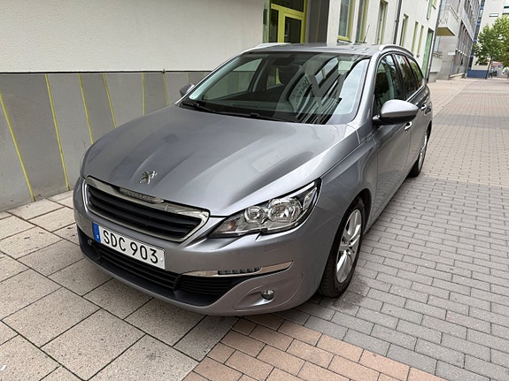 Peugeot 308 SW 2 of 21