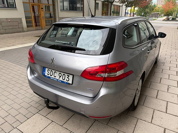 Peugeot 308 SW 6 of 21