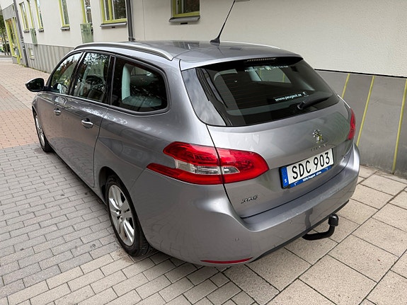 Peugeot 308 SW 7 of 21
