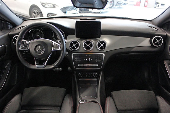 Mercedes-Benz CLA220 d 9 of 16