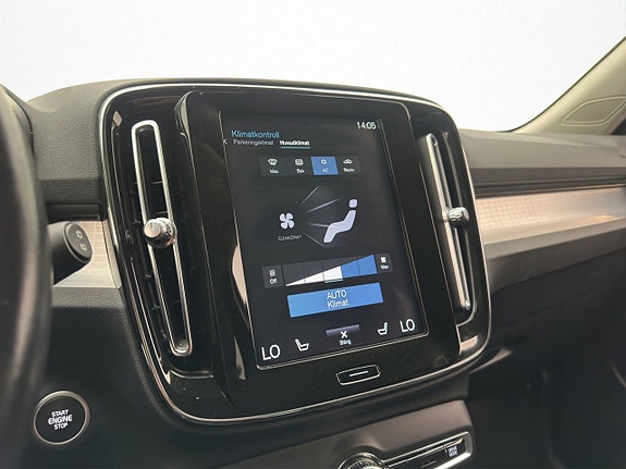Volvo XC40 19 of 30