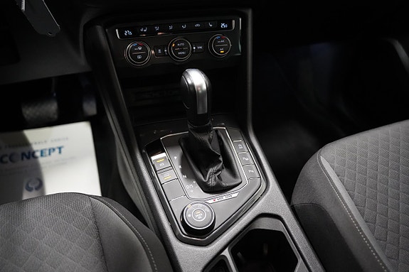 Volkswagen Tiguan 12 of 23