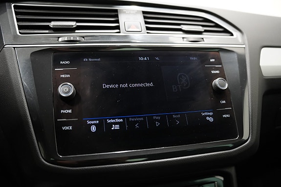 Volkswagen Tiguan 17 of 23