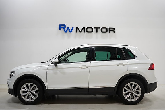 Volkswagen Tiguan 3 of 23