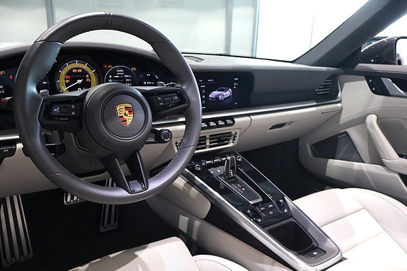 Porsche 911 Turbo S 18 of 22