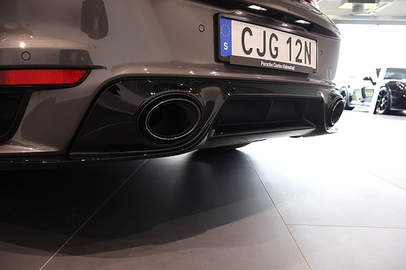 Porsche 911 Turbo S 10 of 22