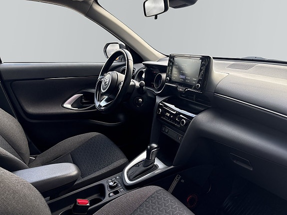 Toyota Yaris Cross 10 of 15