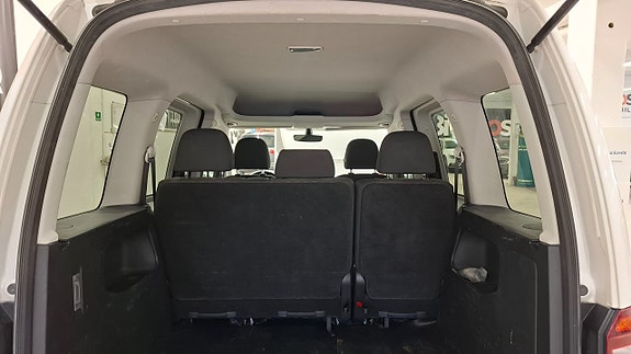 Volkswagen Caddy 12 of 15