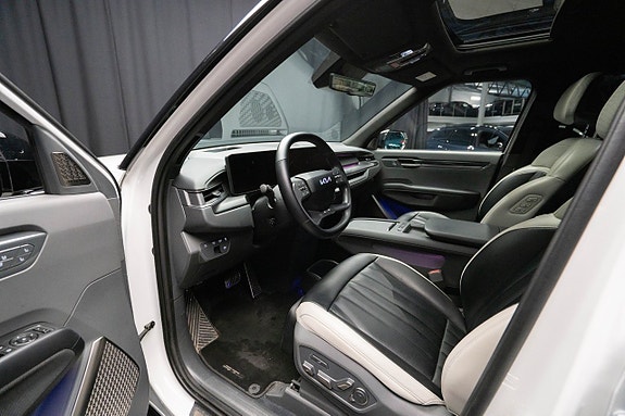Kia EV9 18 of 29