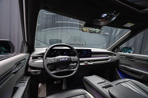 Kia EV9 11 of 29