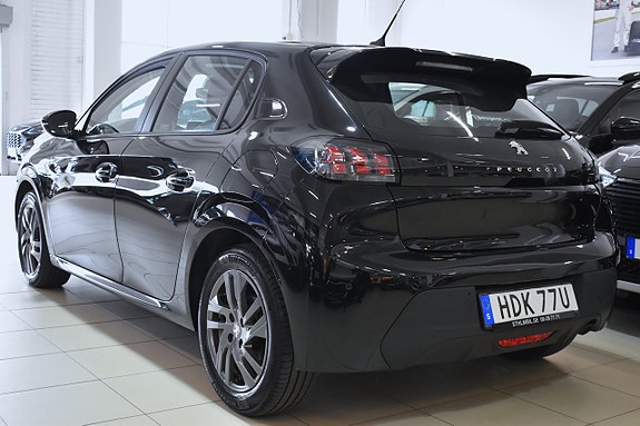 Peugeot 208 3 of 16