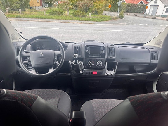 Peugeot Boxer 10 of 16