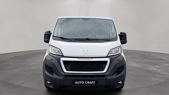 Peugeot Boxer 8 of 16