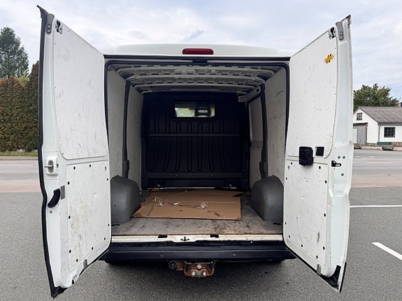 Peugeot Boxer 9 of 16