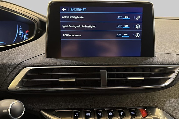 Peugeot 3008 15 of 15