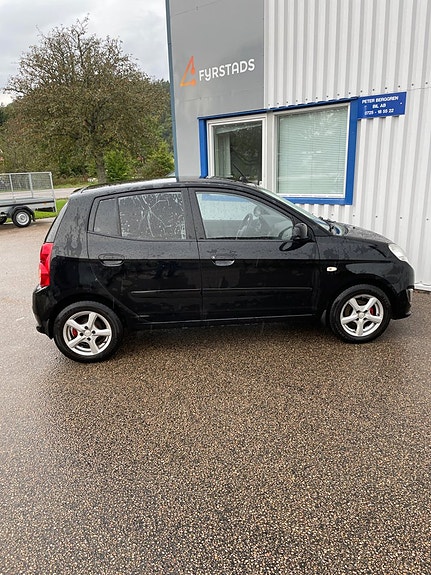 Kia Picanto 6 of 7