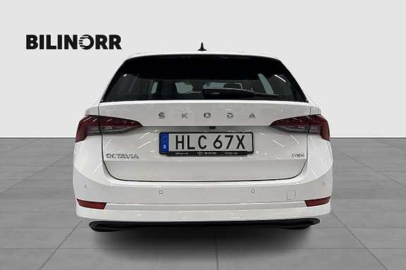 Skoda Octavia 4 of 11