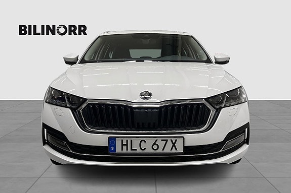 Skoda Octavia 5 of 11