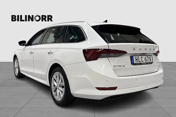Skoda Octavia 2 of 11
