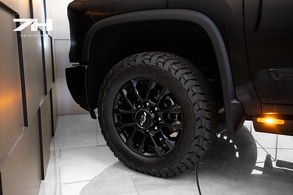 Chevrolet Silverado 2500 23 of 28