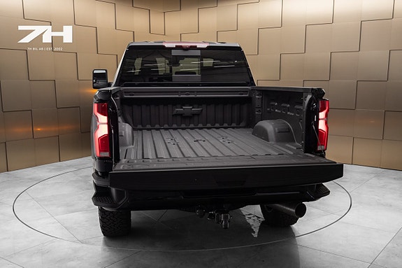 Chevrolet Silverado 2500 5 of 28