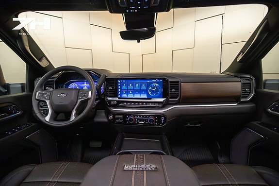 Chevrolet Silverado 2500 11 of 28